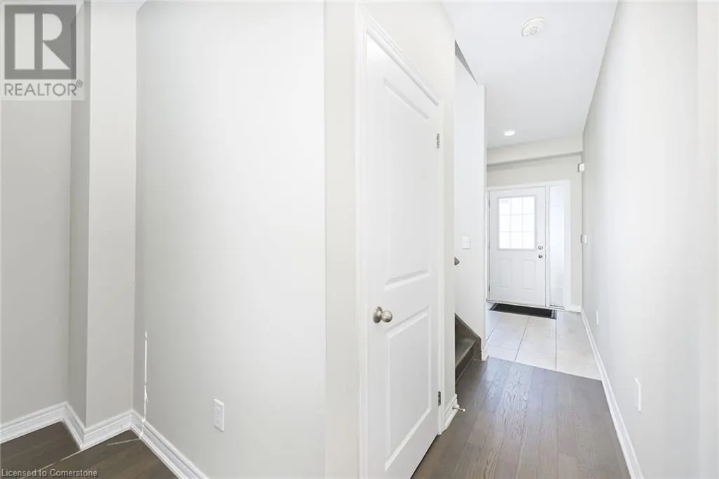 4 STARLING Drive