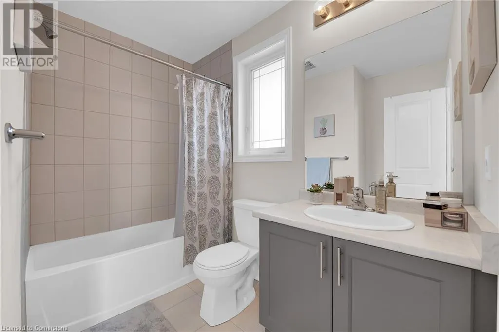 19 PICARDY Drive Unit# 8, #8