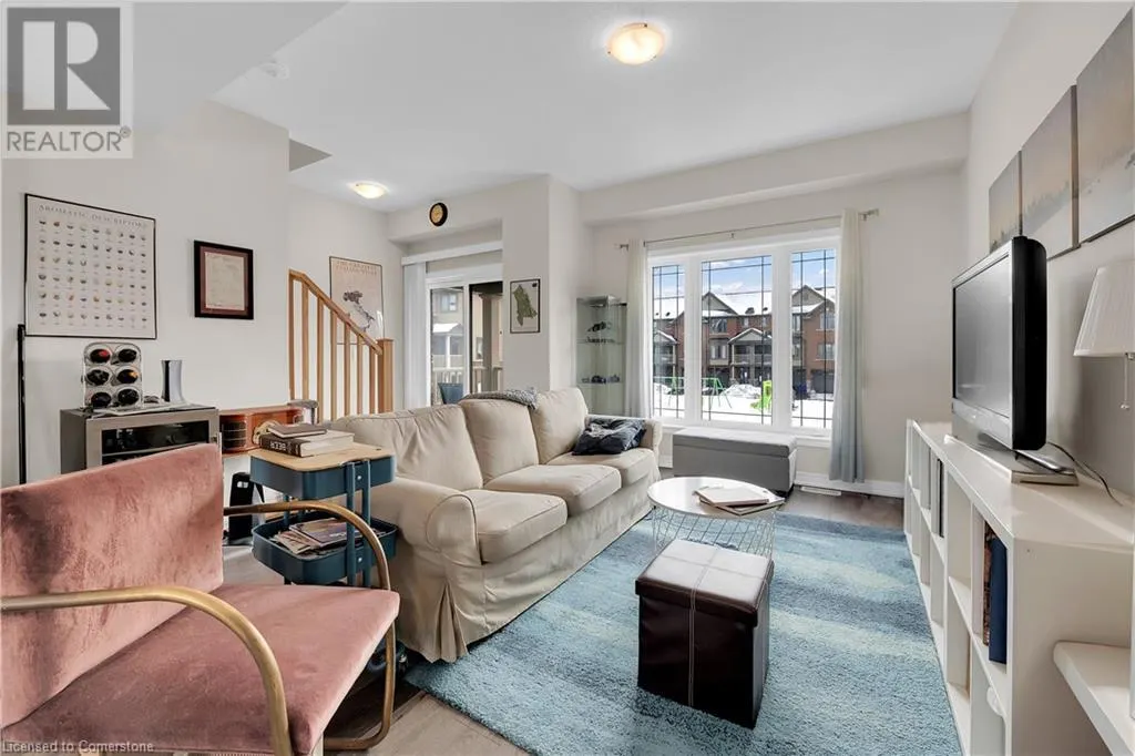 19 PICARDY Drive Unit# 8, #8