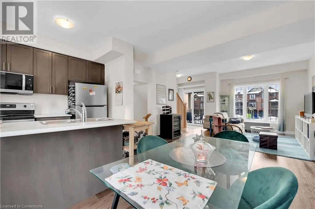 19 PICARDY Drive Unit# 8, #8