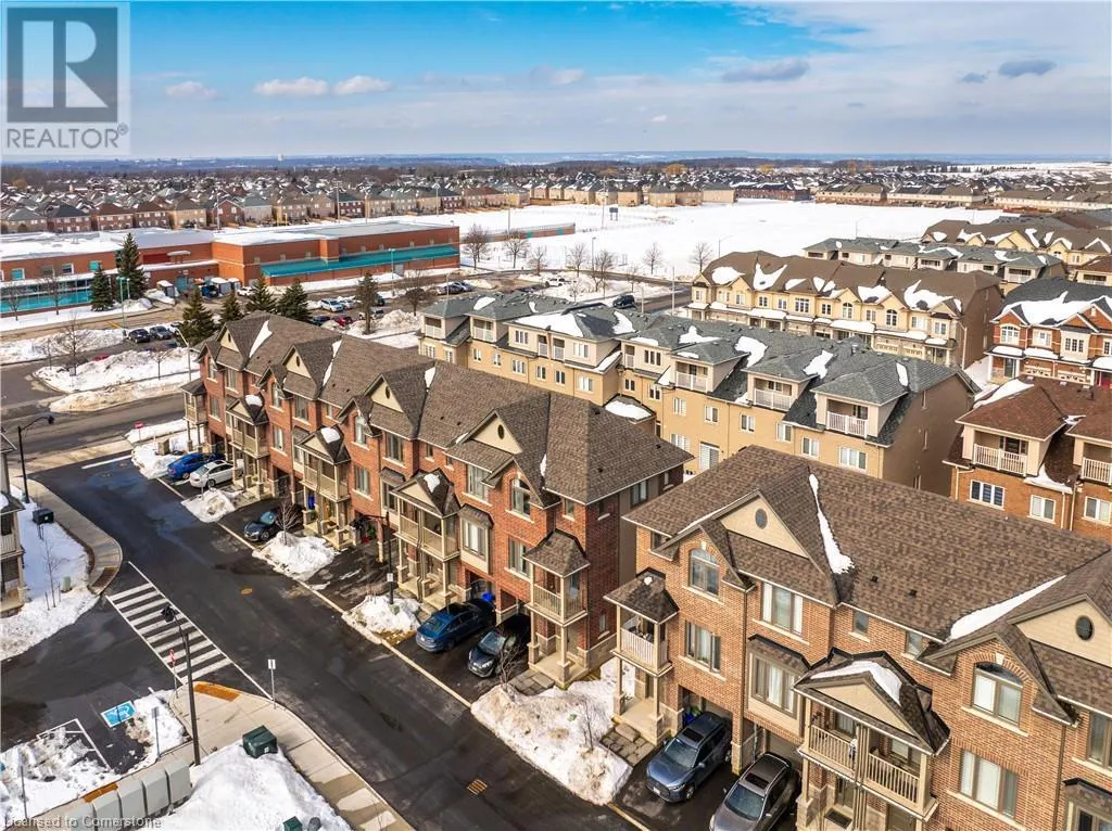 19 PICARDY Drive Unit# 8, #8