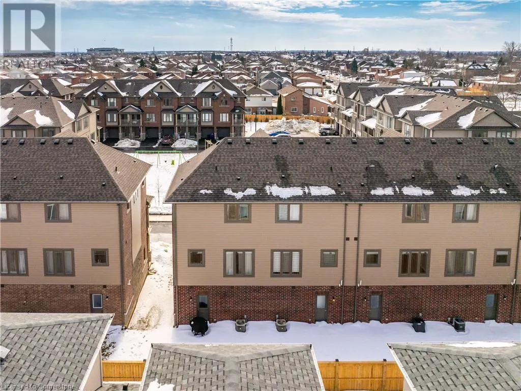 19 PICARDY Drive Unit# 8, #8
