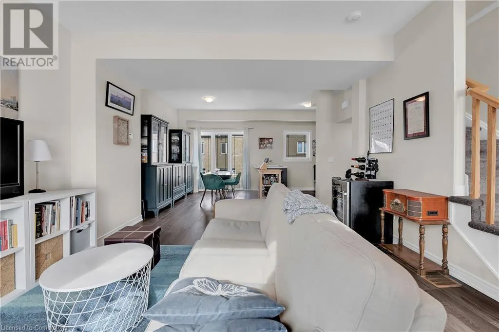19 PICARDY Drive Unit# 8, #8