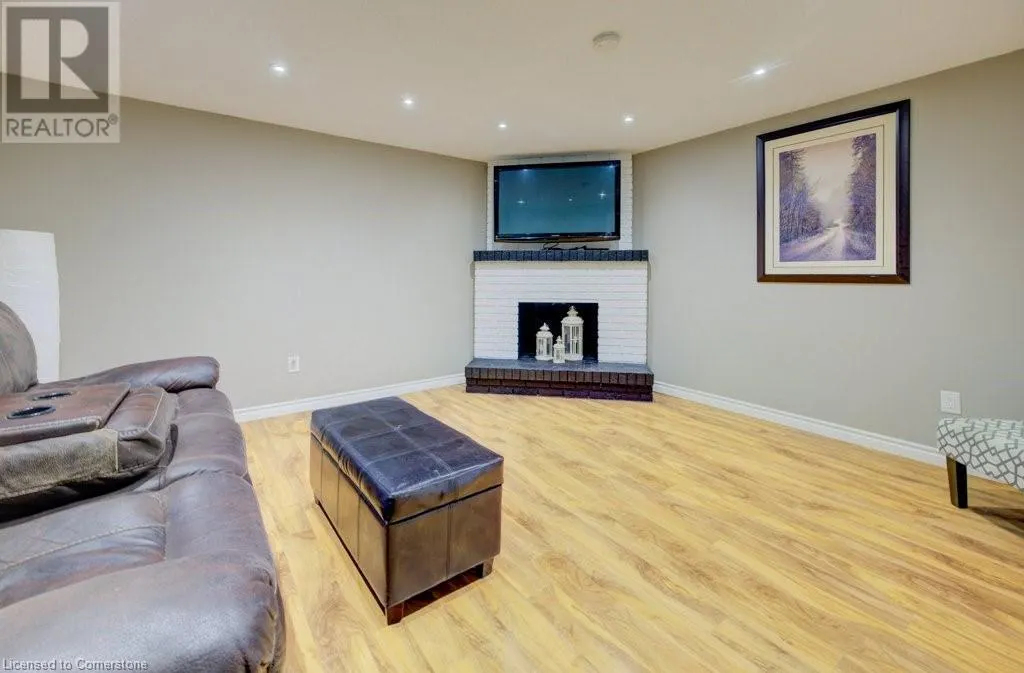 34 LANGSTON Drive