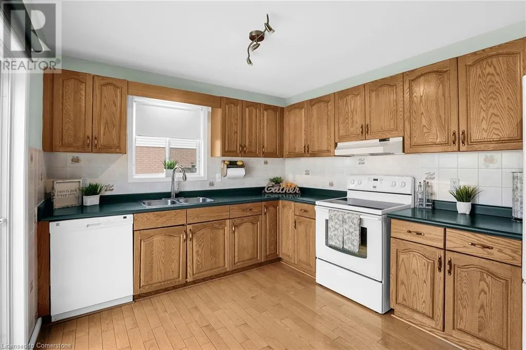 5129 CRIMSON KING Way