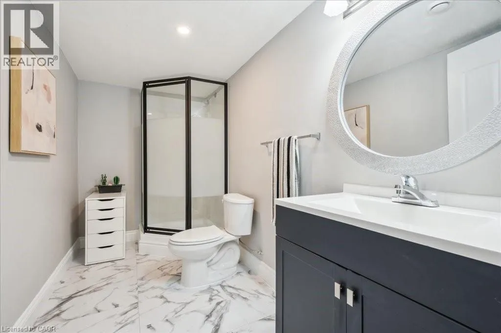 28 BUR OAK Drive