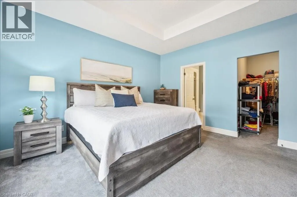 28 BUR OAK Drive