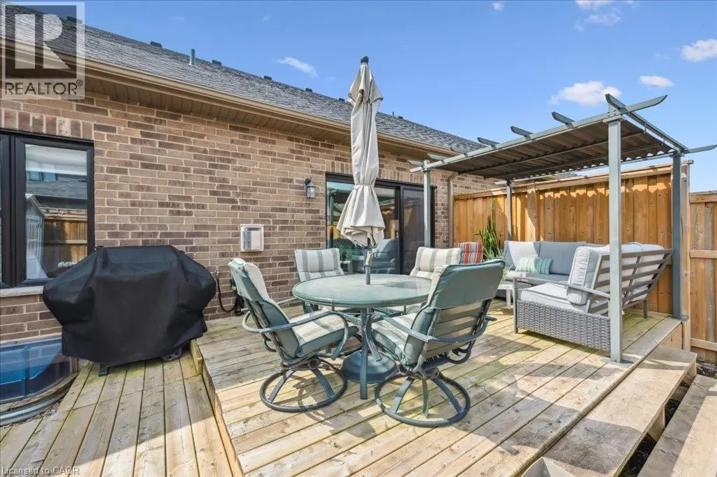 28 BUR OAK Drive