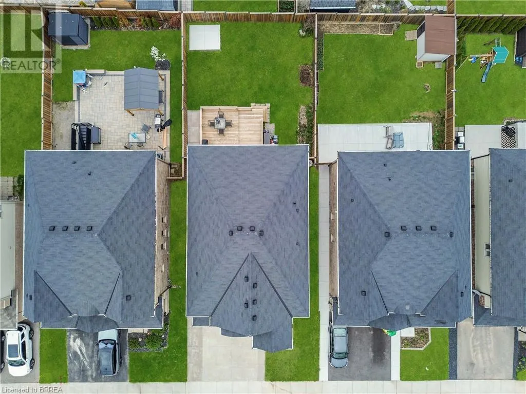 10 VIC CHAMBERS Place