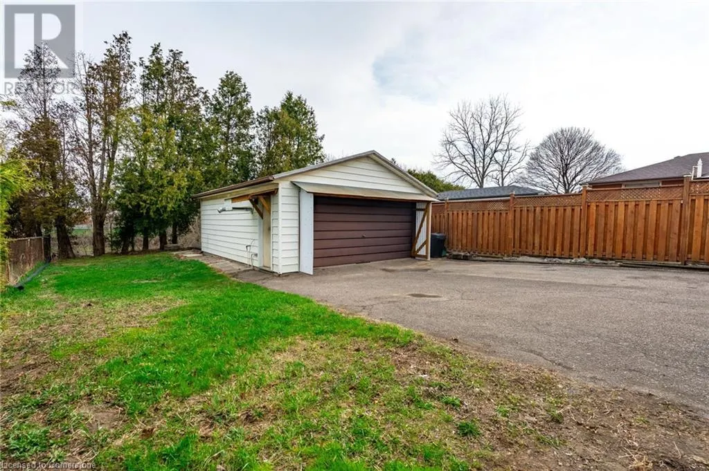 15 NELLIGAN Place