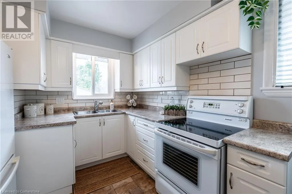 15 NELLIGAN Place