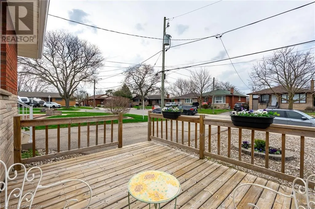 15 NELLIGAN Place