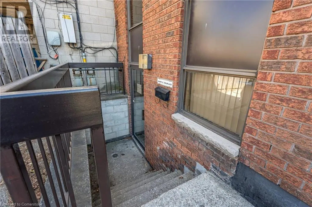 1219 MAIN Street E