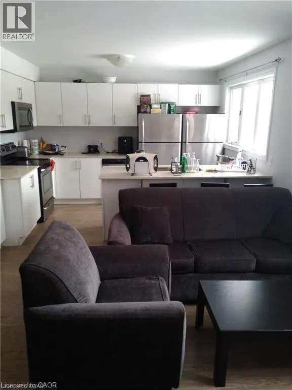 242 PENETANGUISHENE Road Unit# 15, #15