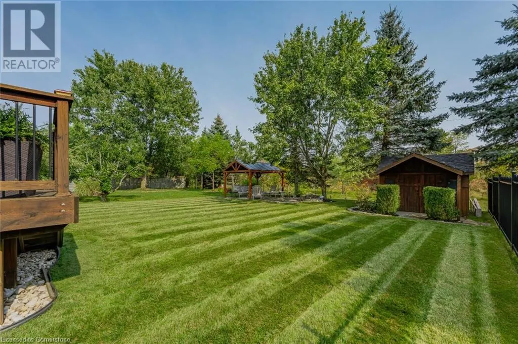 10 JEAN ANDERSON Crescent