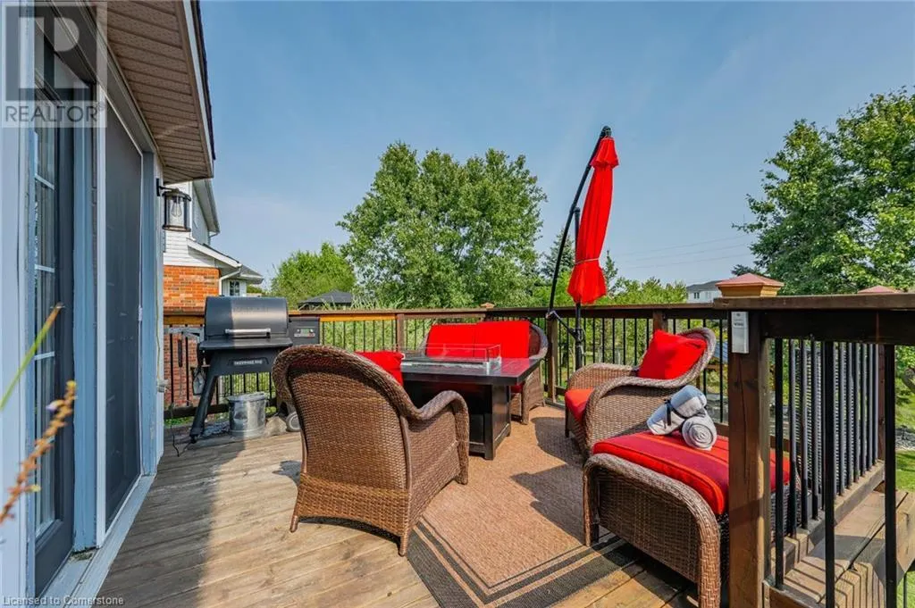 10 JEAN ANDERSON Crescent
