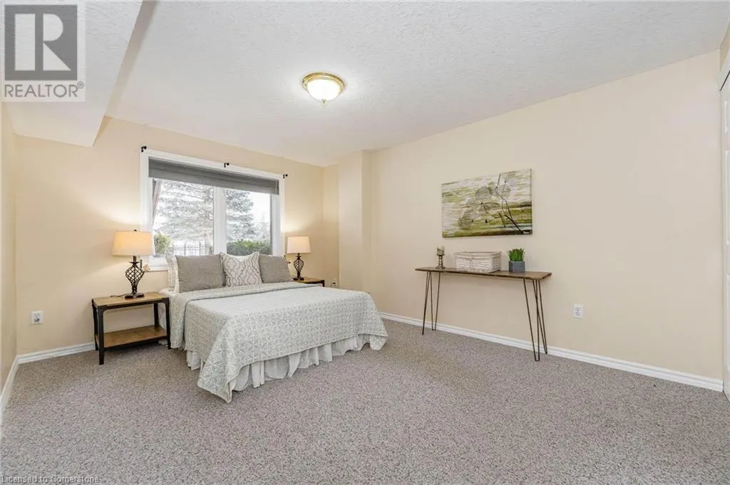 10 JEAN ANDERSON Crescent