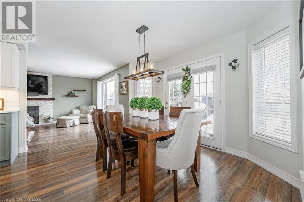 10 JEAN ANDERSON Crescent