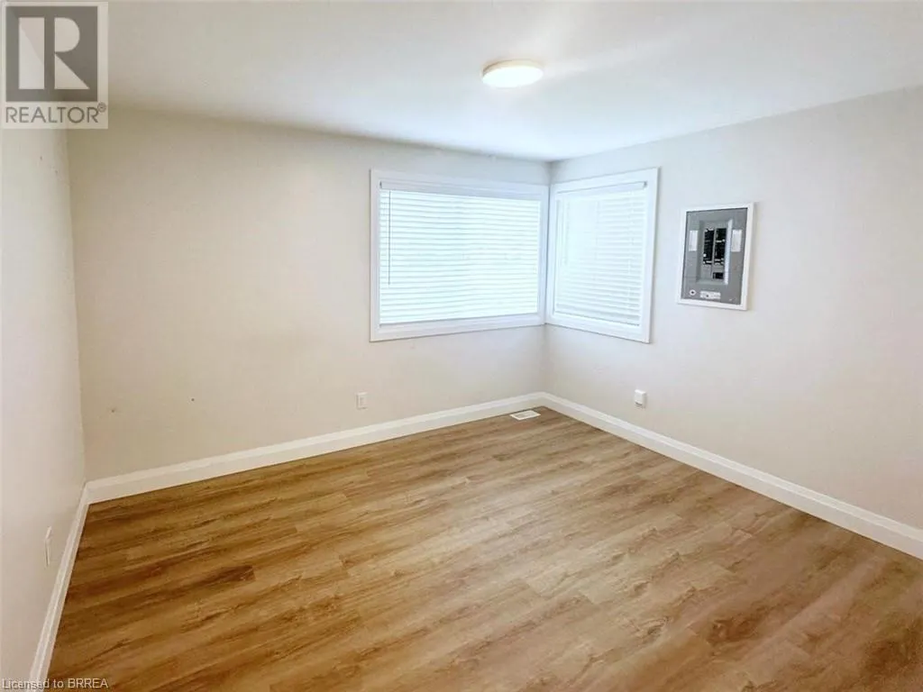 75 HENDERSON Avenue