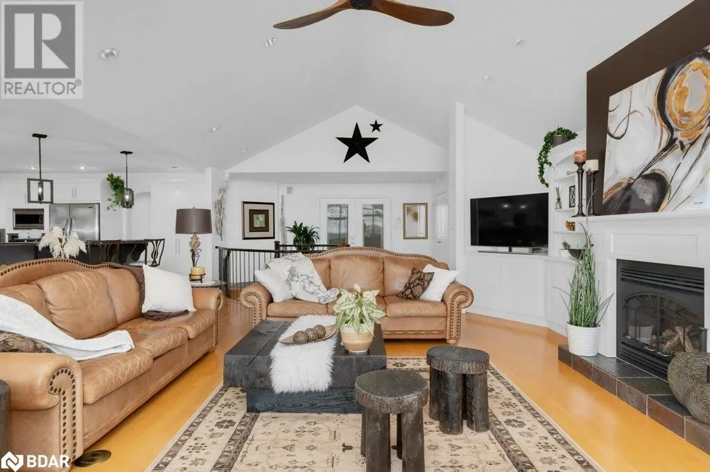 91 LAKESHORE Road W