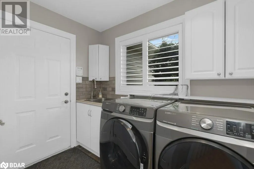 91 LAKESHORE Road W