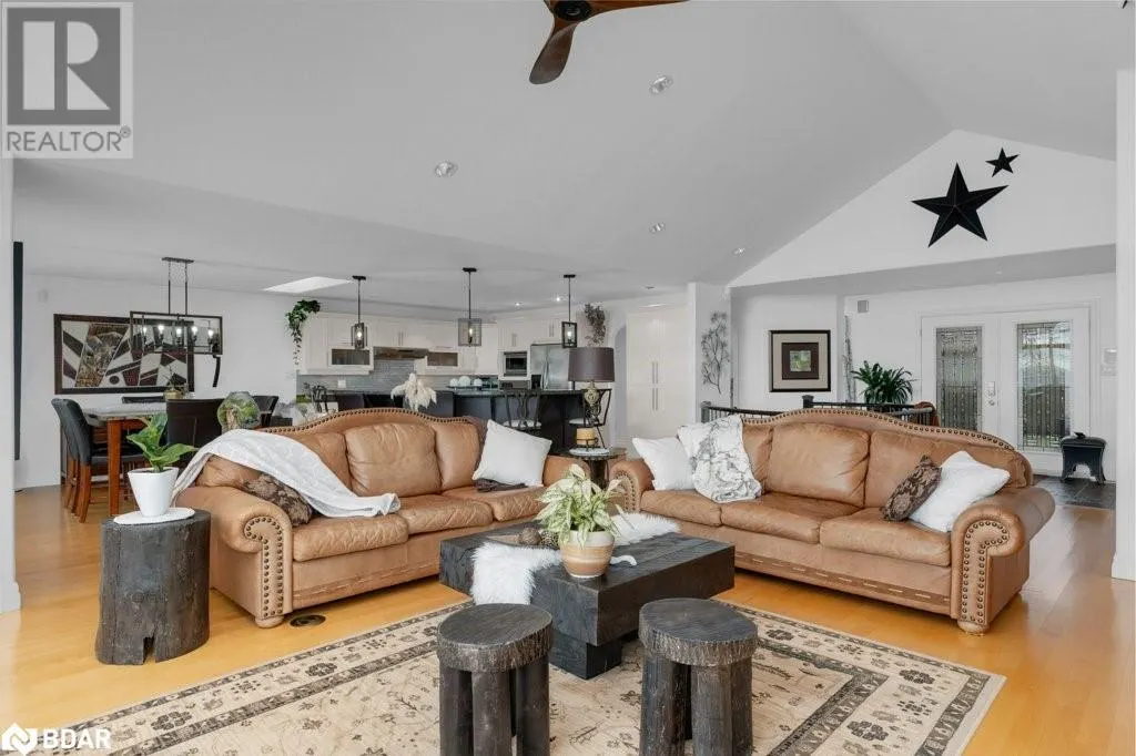 91 LAKESHORE Road W