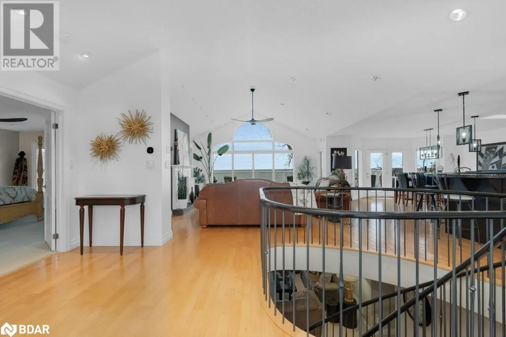 91 LAKESHORE Road W