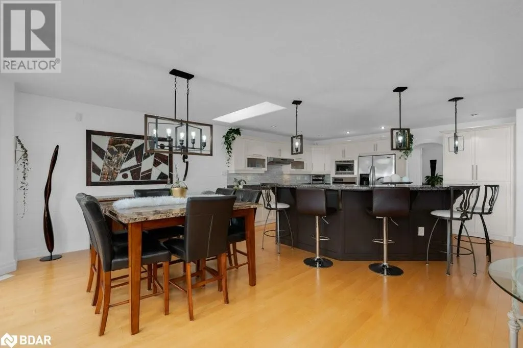 91 LAKESHORE Road W