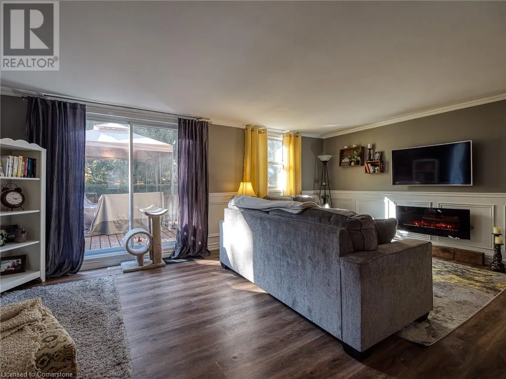 594 DURHAM Crescent Unit# 1, #1