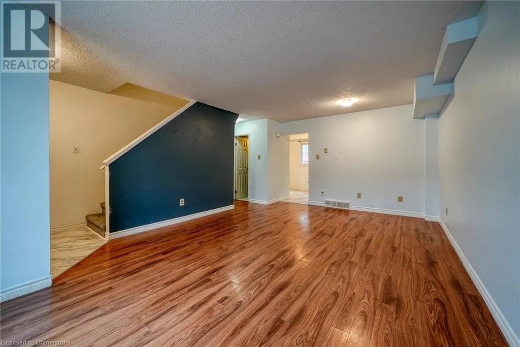 394 SPRINGBANK Avenue Unit# 4, #4