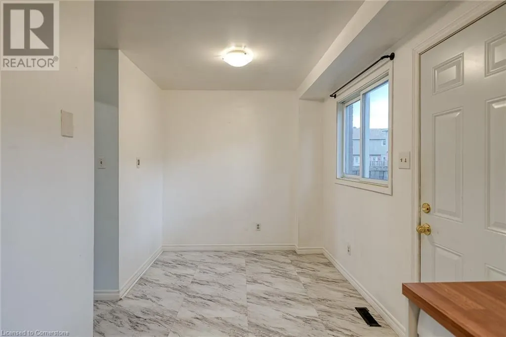 394 SPRINGBANK Avenue Unit# 4, #4