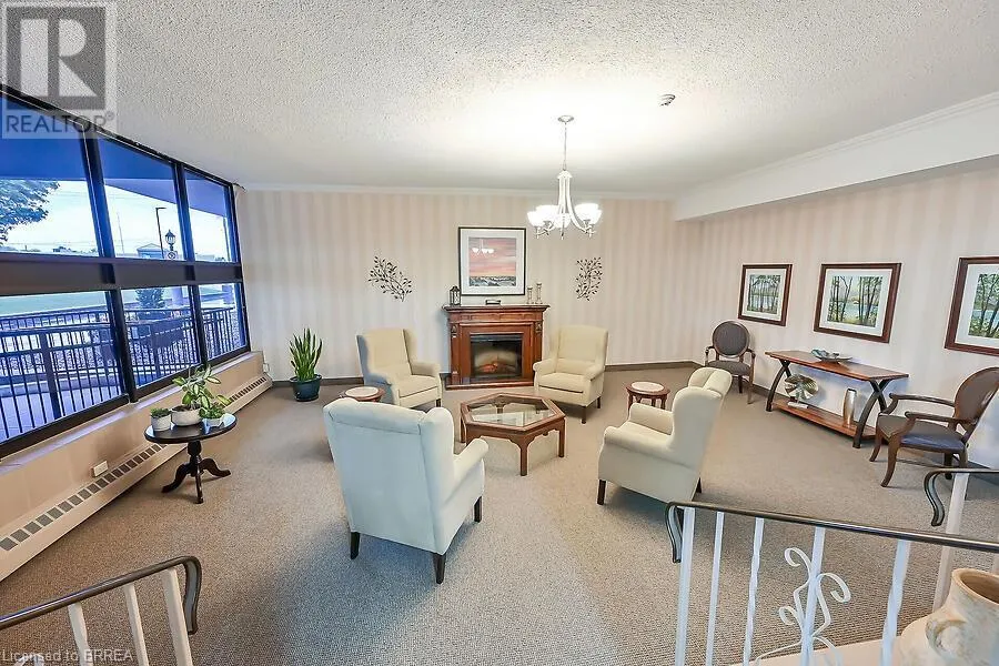 640 WEST Street Unit# 300, #300