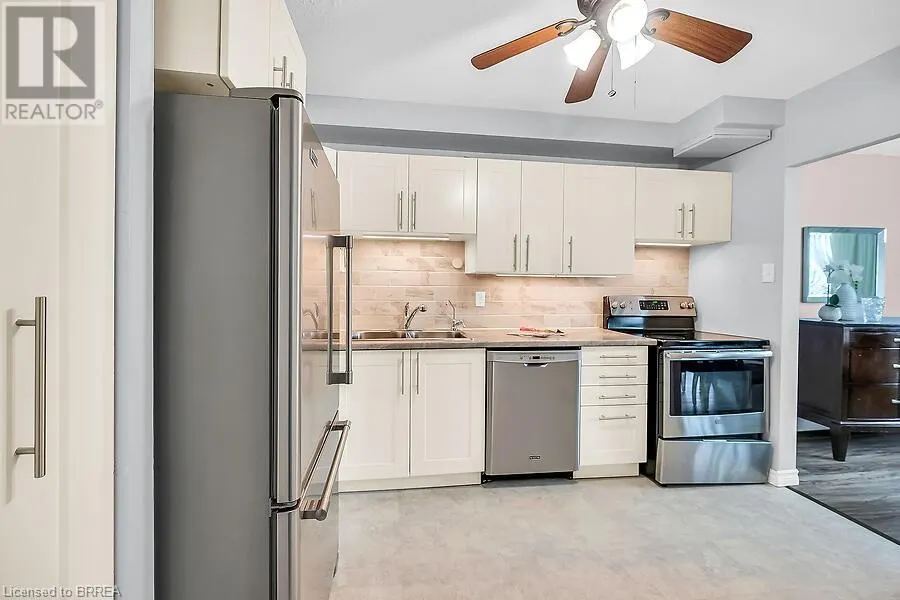 640 WEST Street Unit# 300, #300