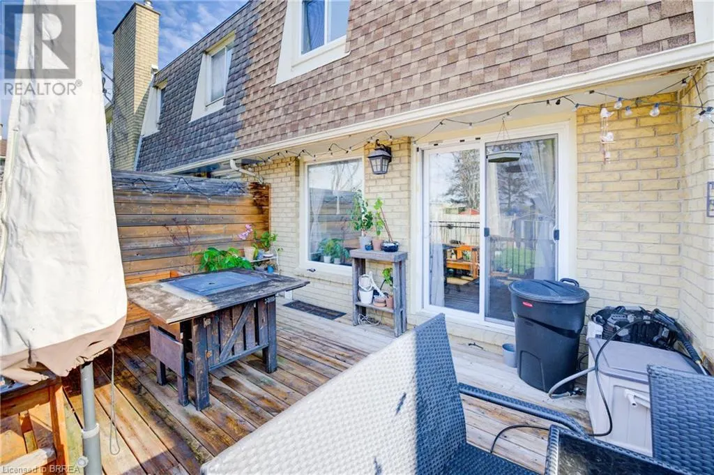 21 ROMY Crescent