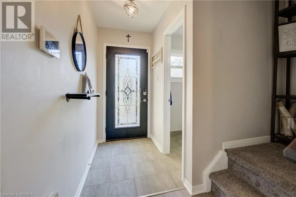 21 ROMY Crescent