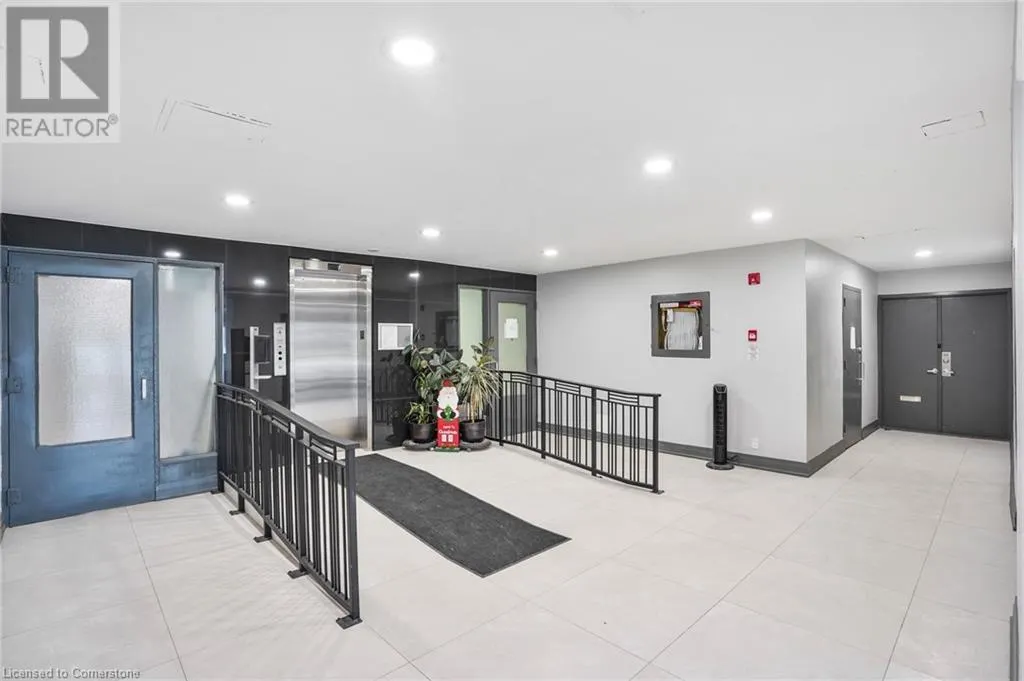 579 CLARE Avenue Unit# 501, #501