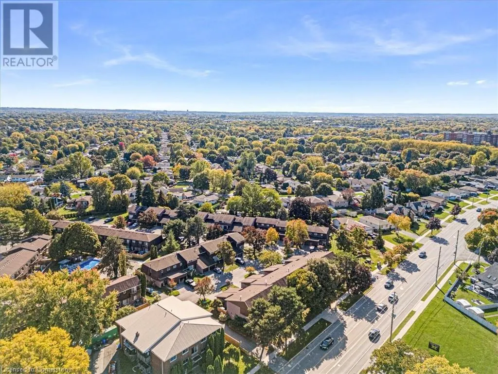 122 LAKESHORE Road Unit# 8, #8