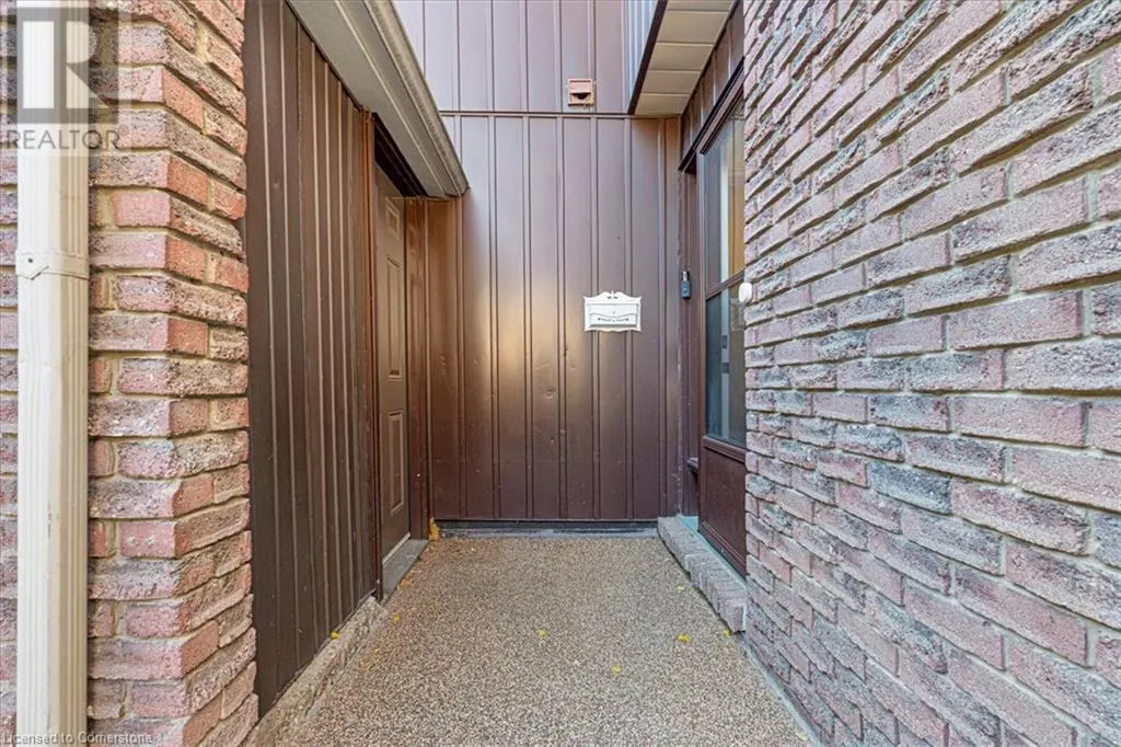 122 LAKESHORE Road Unit# 8, #8