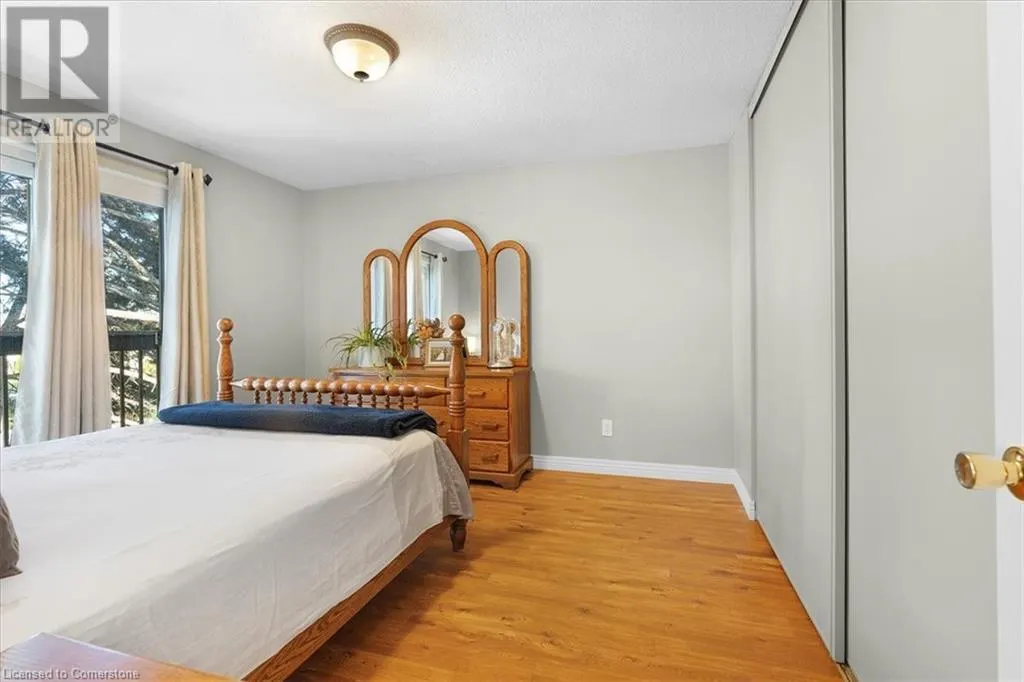 122 LAKESHORE Road Unit# 8, #8