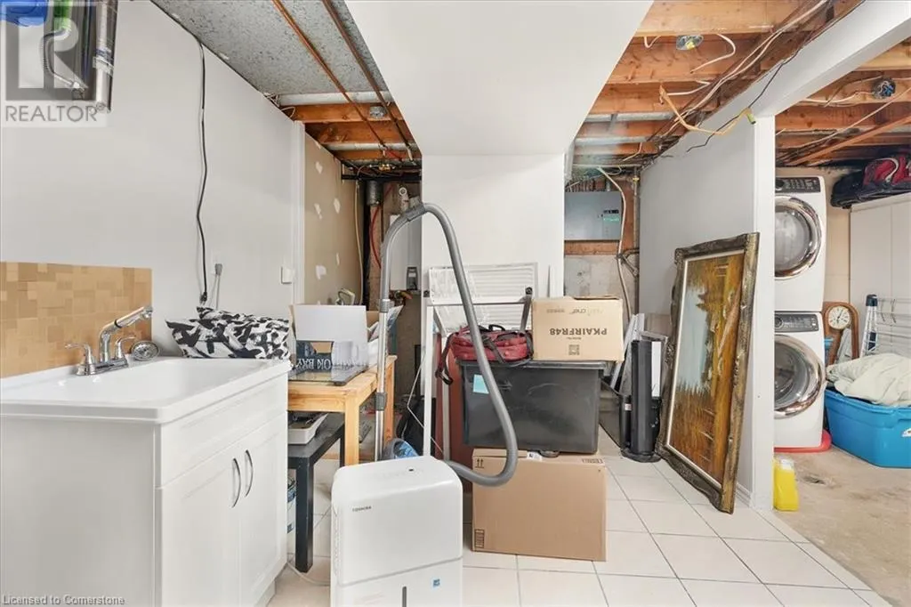 122 LAKESHORE Road Unit# 8, #8