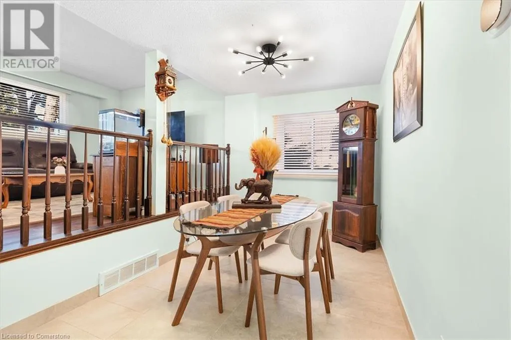 122 LAKESHORE Road Unit# 8, #8