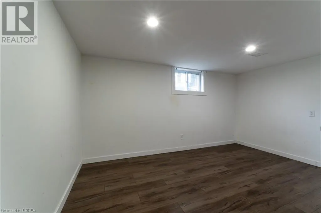 124 OAKLAND Avenue