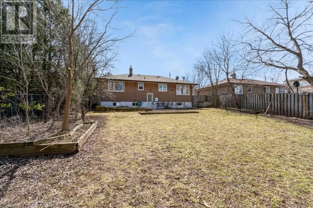 441 VALLEY Drive