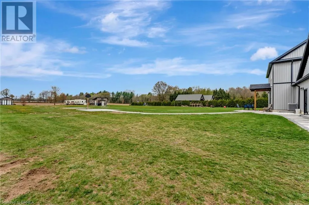 2445 EAST QUARTER LINE Road