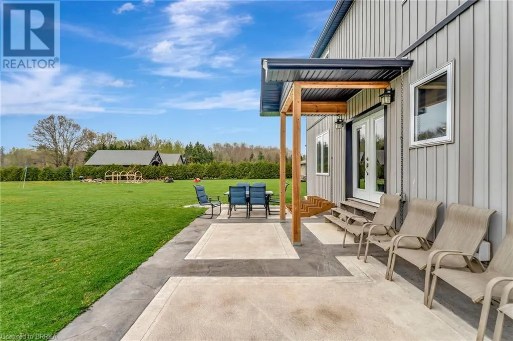 2445 EAST QUARTER LINE Road