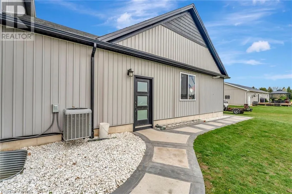 2445 EAST QUARTER LINE Road