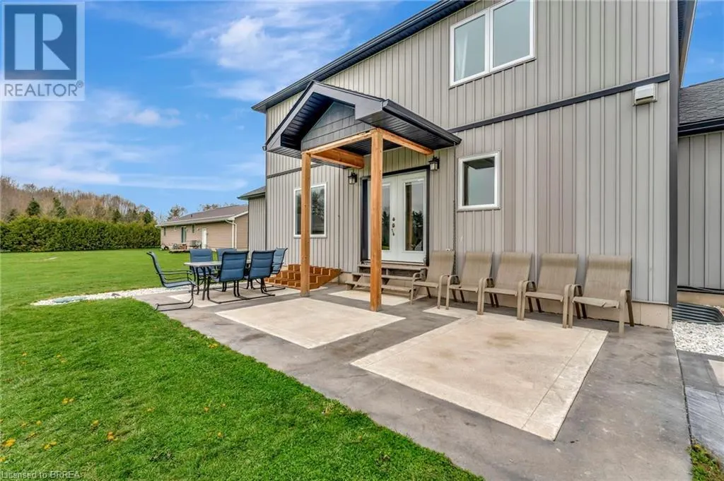 2445 EAST QUARTER LINE Road