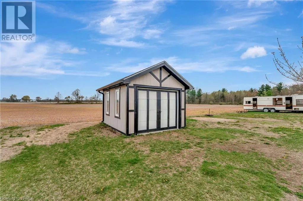 2445 EAST QUARTER LINE Road
