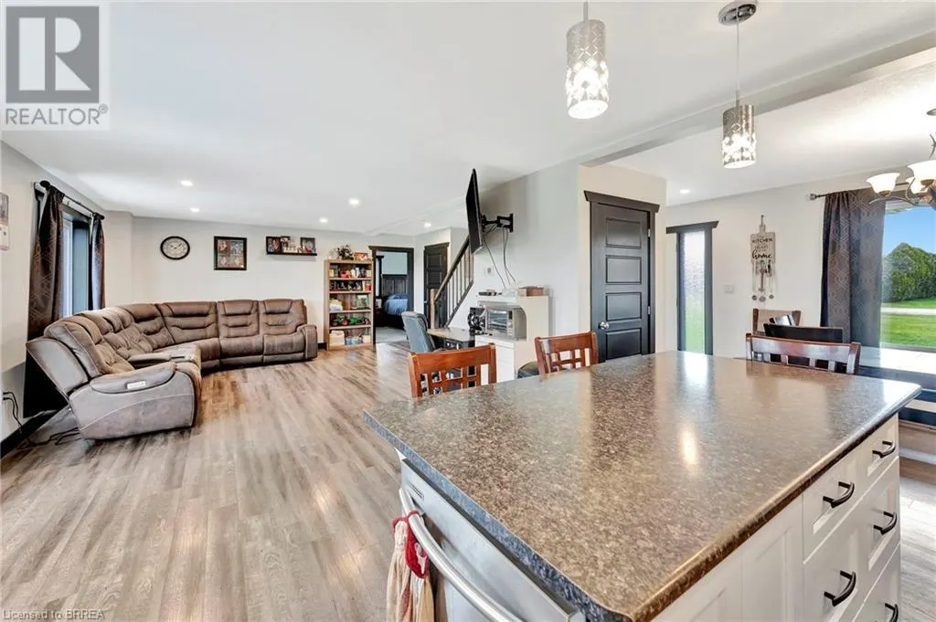 2445 EAST QUARTER LINE Road