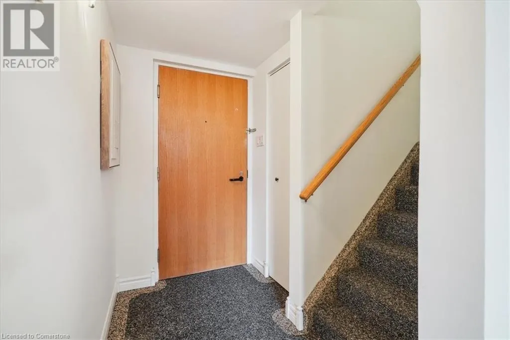 50 MAIN Street Unit# 313, #313